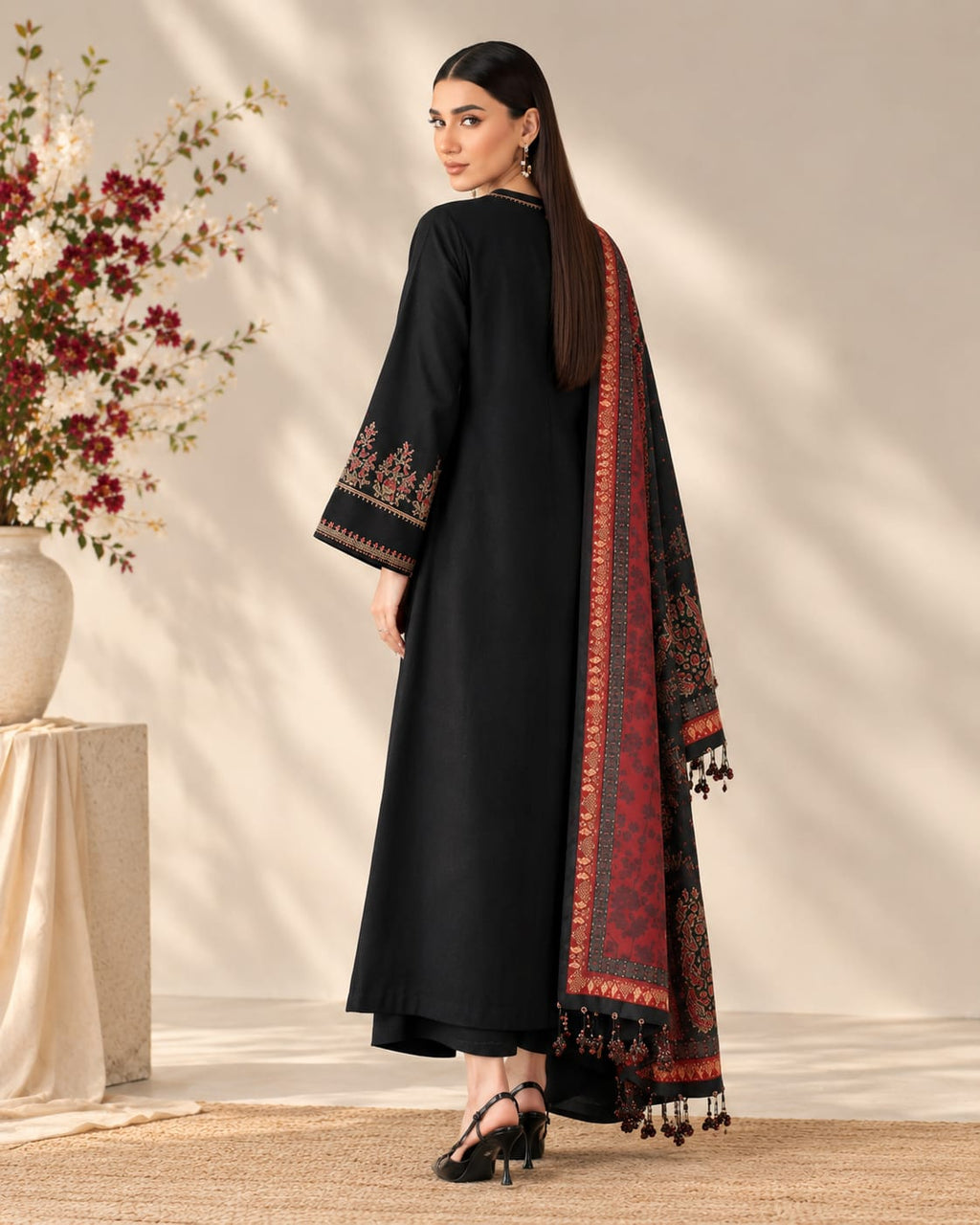 Izel Luxury Dhanak Embroidered 3PC Suit