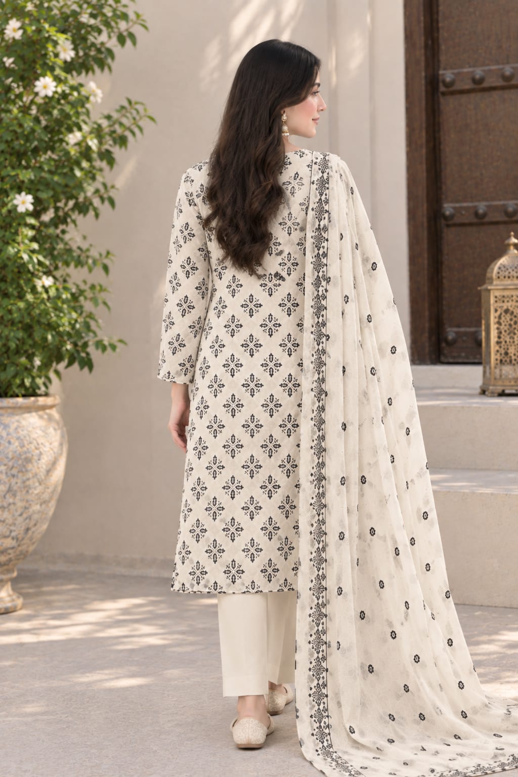 Elegant Printed Unstitched 3-Piece Suit